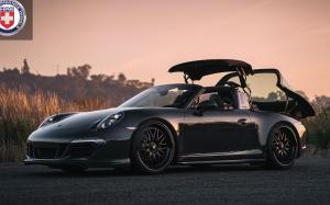 Porsche 911 Targa 4 GTS on HRE Wheels (540C) 2018 года